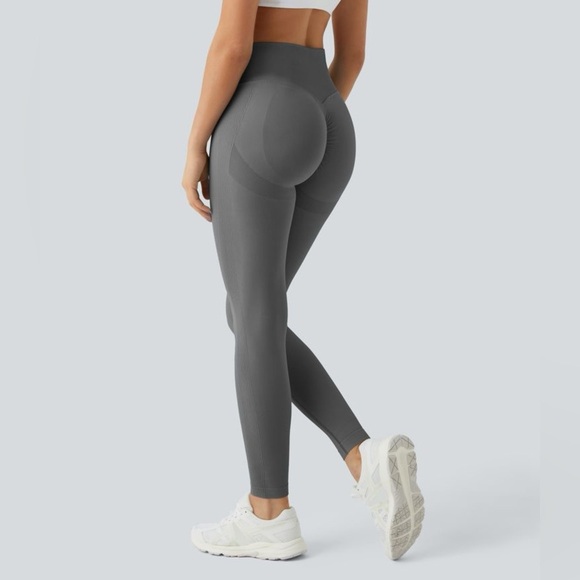 HALARA Pants - HALARA Seamless Flow High Waisted Butt Lifting Leggings 7/8 length |Size Large|